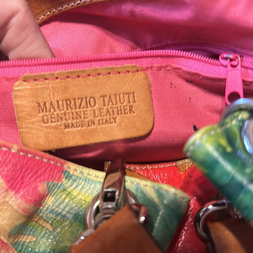Mauricio tiauti leather flower purse - Picture 4 of 4